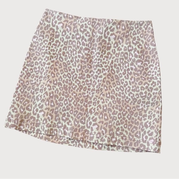 wild fable Dresses & Skirts - Wild Fable Mauve Pink Leopard Print Mini Skirt